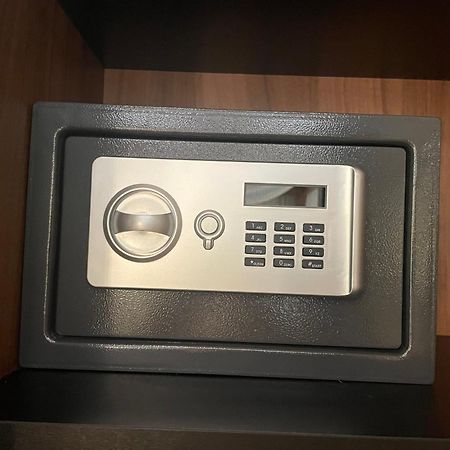 Hotel Kerber Подгорица Экстерьер фото