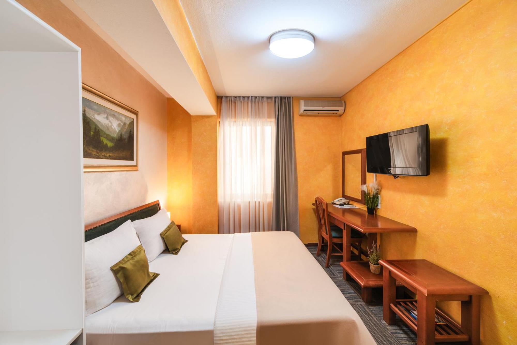 Hotel Kerber Подгорица Экстерьер фото