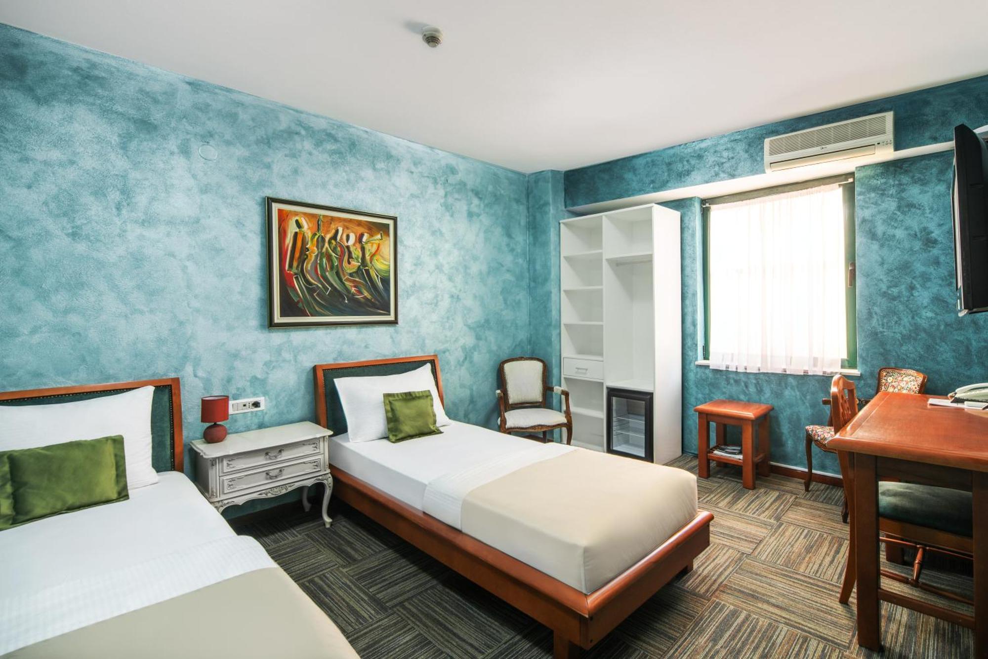 Hotel Kerber Подгорица Экстерьер фото