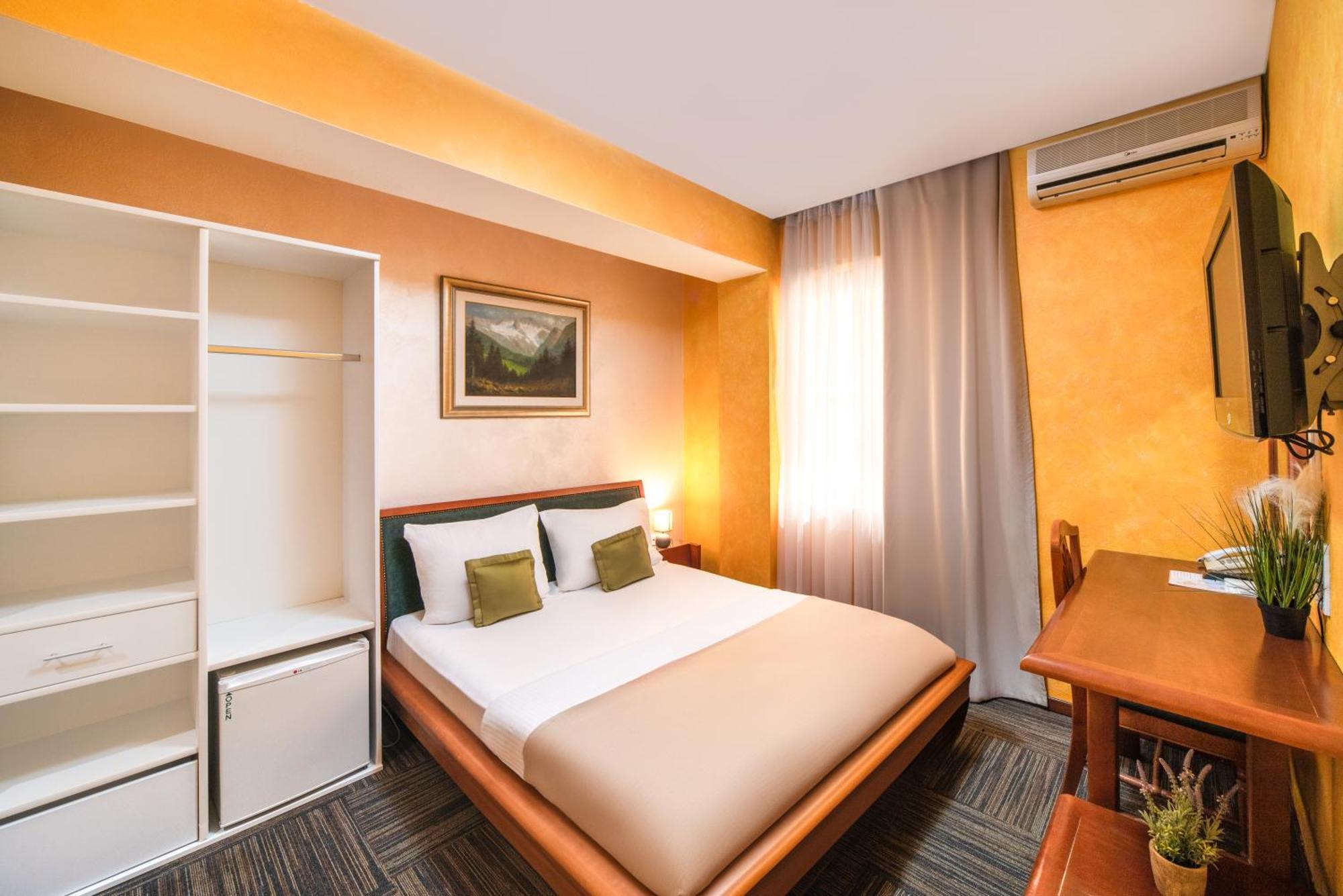 Hotel Kerber Подгорица Экстерьер фото